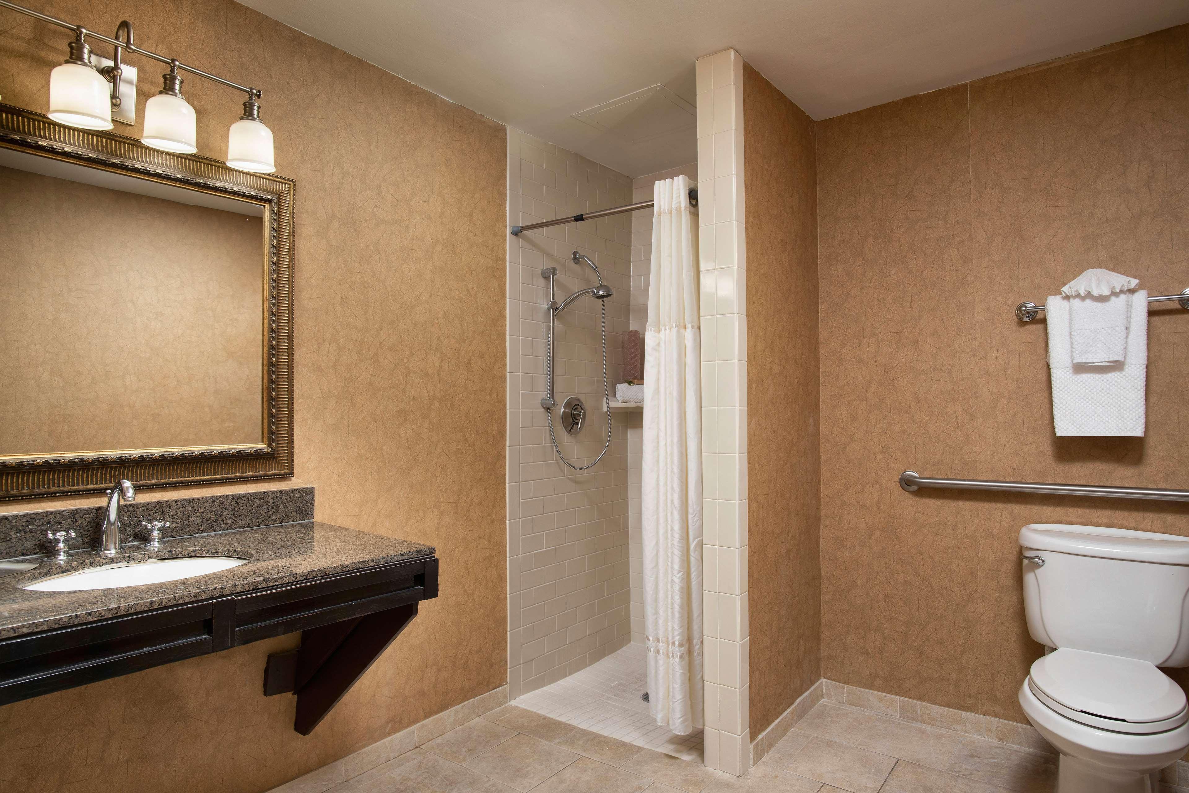 Hotel Doubletree By Hilton Memphis Downtown Zewnętrze zdjęcie